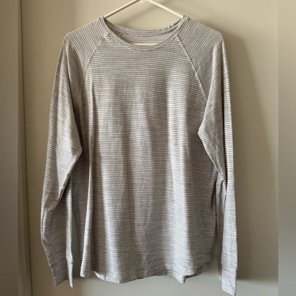 Men's Goodfellow & Co Long Sleeve Tee